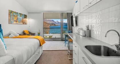 Lakeview Lookout | Studio Unit