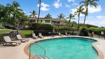Condo, 2 camas Queen size (Keauhou Palena#602) | Alberca