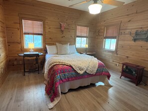 3 Schlafzimmer, Schreibtisch, Bügeleisen/Bügelbrett, WLAN