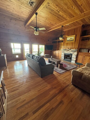 Pet Friendly Rustic Farmhouse 7 Miles to Round Top on 33 Acres with Big Red Barn