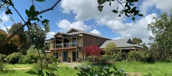 Gypsy Creek Winery - A Natural  Retreat