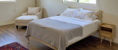 4 soverom, strykejern/-brett, wi-fi og sengetøy