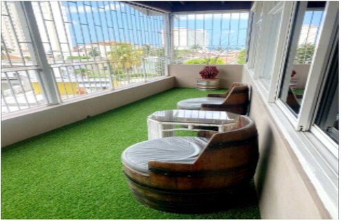 Cozy 6-Bedroom Apartment in the Heart of Ochi