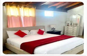 3 habitaciones, tabla de planchar con plancha, wifi y ropa de cama