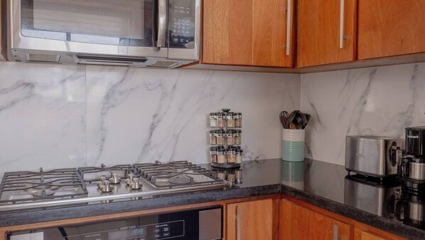 Fridge, microwave, oven, stovetop