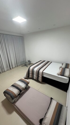 3 Schlafzimmer, kostenloses WLAN, Bettwäsche, Rollstuhlgeeignet