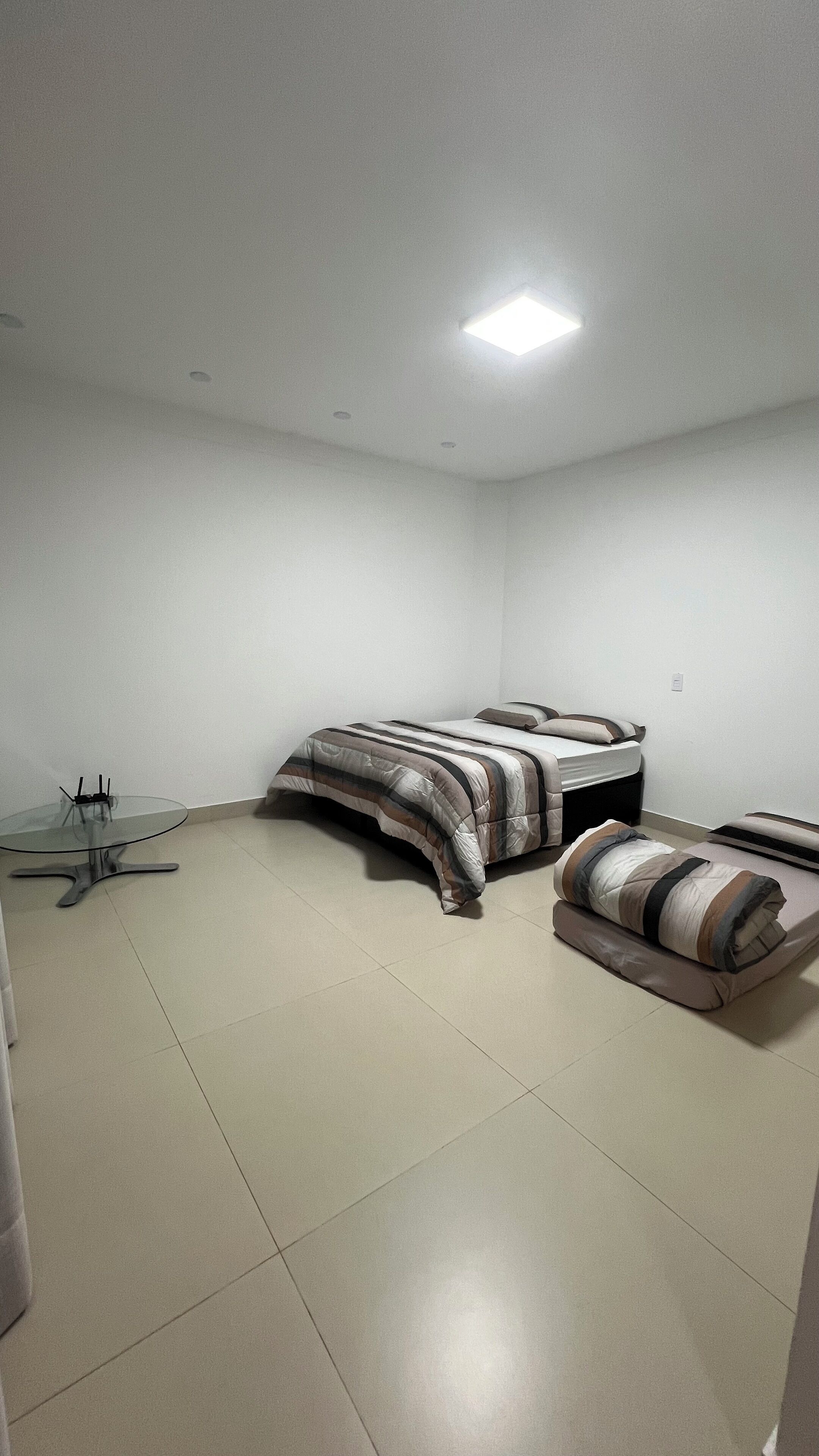 3 quartos, Wi-Fi de cortesia, roupa de cama