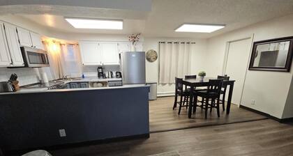 Bright & Modern Centrally Located - 3 Bedroom