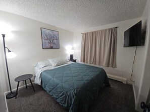 3 chambres, fer et planche à repasser, accès au Wi-Fi (inclus)