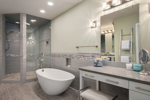 Shower, towels - Anchor Away: Private Pool, Hot Tub, Game Room, Currituck Club Amenities (Corolla)