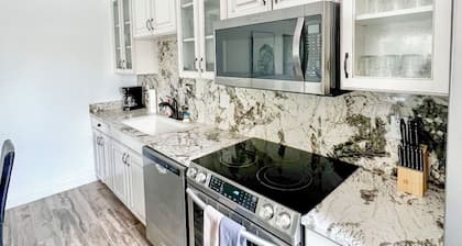 EAGLES ROOST HAVEN - 1 BEDROOM, LOFT, IN BRIAN HEAD. NEAR SKI SLOPES