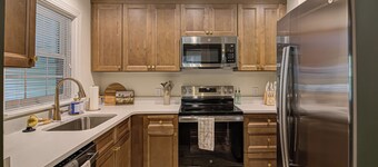 Recently renovated luxury duplex unit. Short walk to Atrium WF Baptist Hospital!