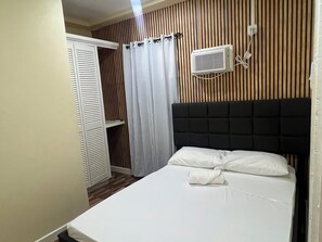 1 bedroom, iron/ironing board, WiFi, bed sheets - Charming 1-bedroom apartment in pleasant Saint George's with AC (Saint George's)