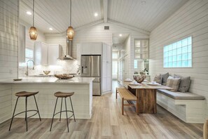 Talo (6 Bedrooms) | Sisätilat