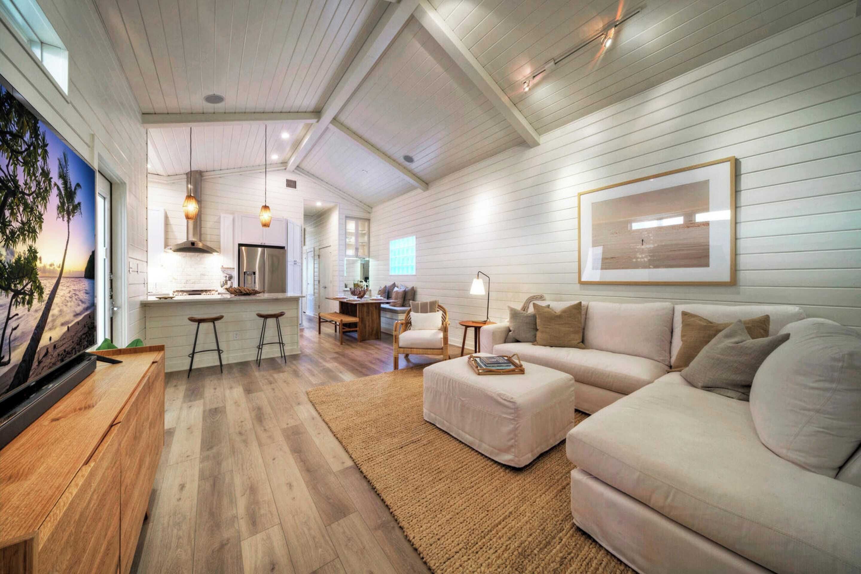 House (6 Bedrooms) | Interior