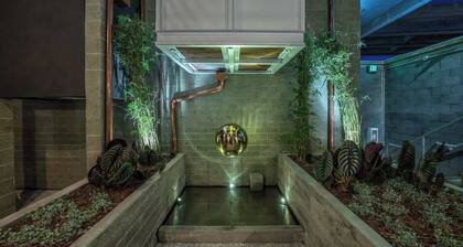 Hotel Narcissus - Room 3