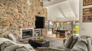 Villa (Multiple Bedrooms) | Intérieur