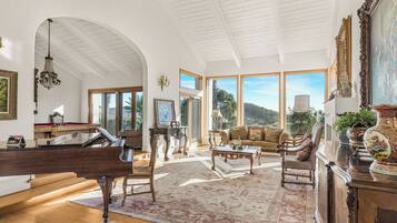 Villa (Multiple Bedrooms) | Interior