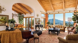 House (Multiple Bedrooms) | Interior