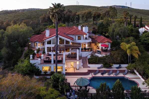 Maison (Multiple Bedrooms) | Intérieur