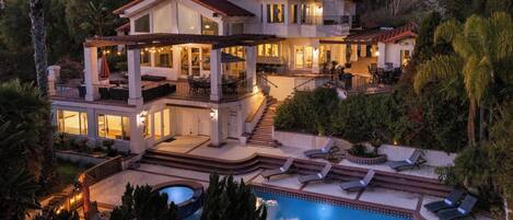 House (Multiple Bedrooms) | Front of property