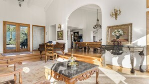 House (1 Bedroom) | Interior