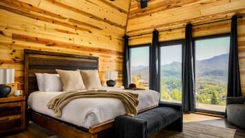 6 Schlafzimmer, Schreibtisch, Bügeleisen/Bügelbrett, Reisekinderbett