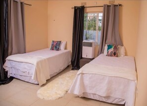 2 bedrooms, free WiFi, bed sheets