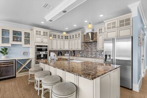 Fridge, microwave, oven, stovetop - 571 Seabatical: Canal Front With Pool! (Fort Myers Beach)