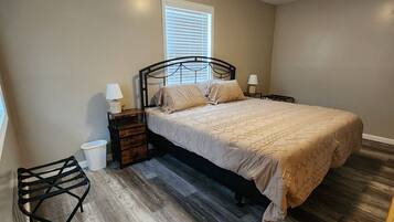 2 bedrooms, WiFi, bed sheets