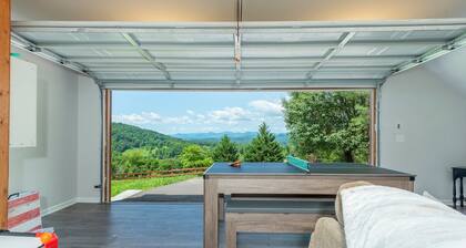 Marshall Skyline Retreat: Blue Ridge Mountain Home | Hot Tub | Game Room