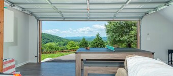 Marshall Skyline Retreat: Blue Ridge Mountain Home | Hot Tub | Game Room