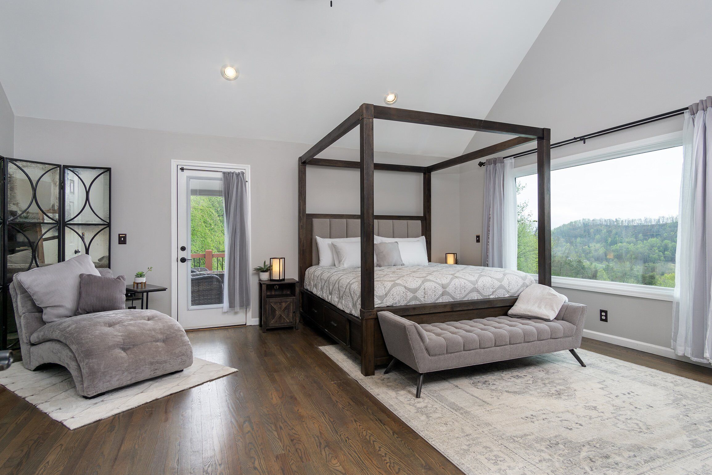 3 間睡房、熨斗/熨衫板、可攜式嬰兒床、免費 Wi-Fi