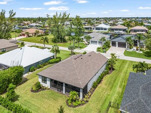 Exterior - Charming, Comfort and Relaxation Await! - Casa Bella - Roelens (Cape Coral)