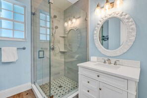 Shower, hair dryer, towels
