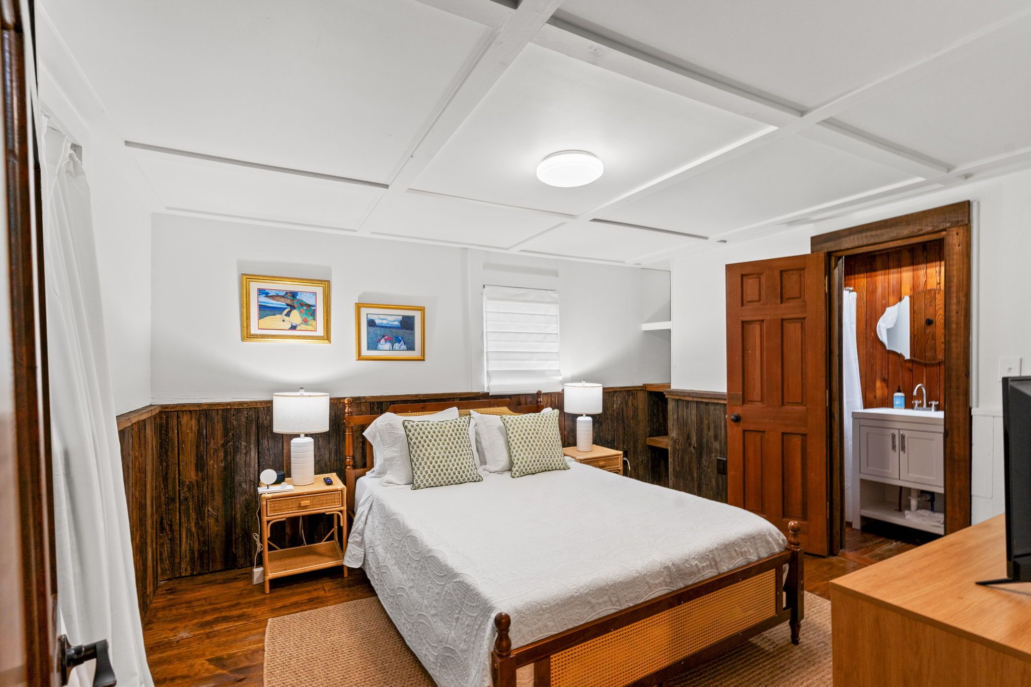 2 quartos, ferros/tábuas de passar roupa, Wi-Fi, roupa de cama