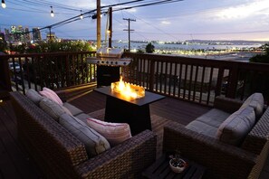 Property grounds - Skyline Hot Tub Deck • Harbor Views, Sleeps 8 (San Diego)