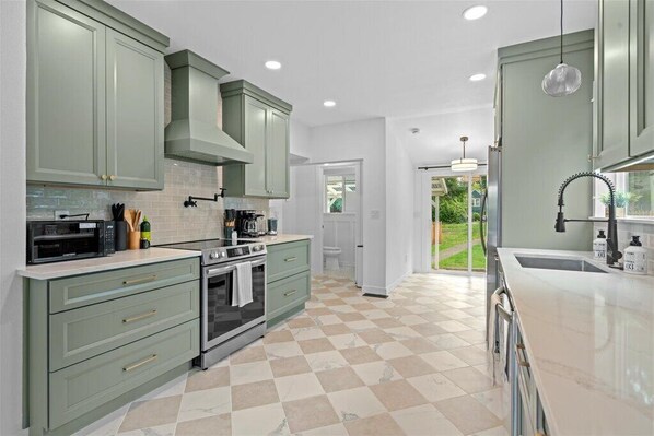 Microwave, oven, stovetop, dishwasher