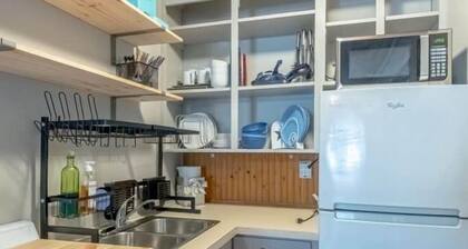 Bungalow 4: Go Jump in the Lake Bungalow