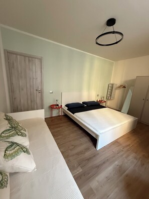 1 bedroom, Internet, bed sheets