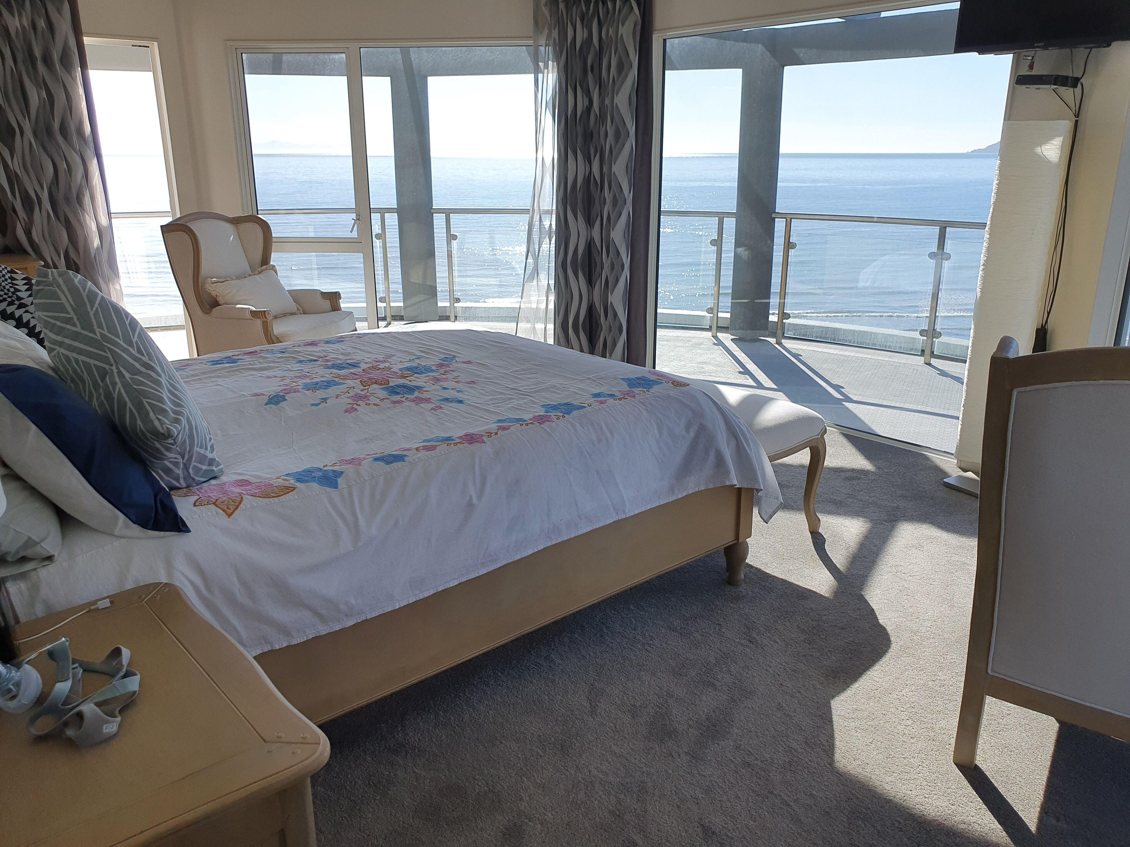 3 chambres, fer et planche à repasser, Wi-Fi gratuit, draps fournis