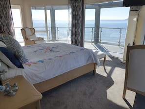 3 chambres, fer et planche à repasser, Wi-Fi gratuit, draps fournis