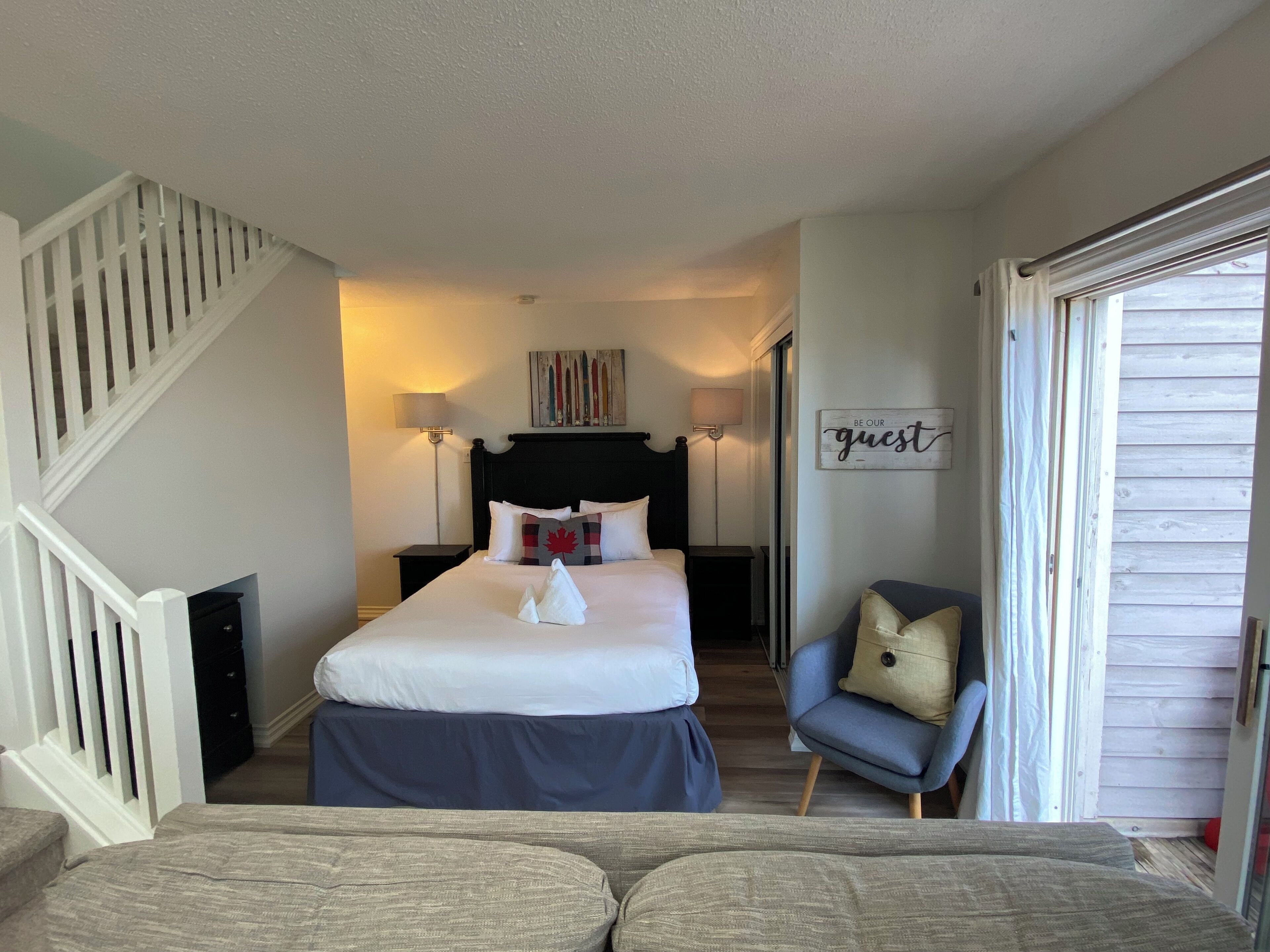 2 chambres, fer et planche à repasser, Wi-Fi gratuit, draps fournis