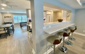 Dining - Remodeled 3/2 Pool Home in NW Bradenton - Just 5 miles to Anna Maria Island! (Bradenton)