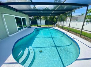 Pool - Remodeled 3/2 Pool Home in NW Bradenton - Just 5 miles to Anna Maria Island! (Bradenton)