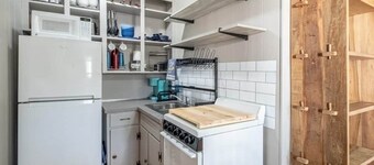 Bungalow 5: Lake Livin’ Bungalow