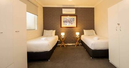 Jindabyne Peaceful Lakeside Escape