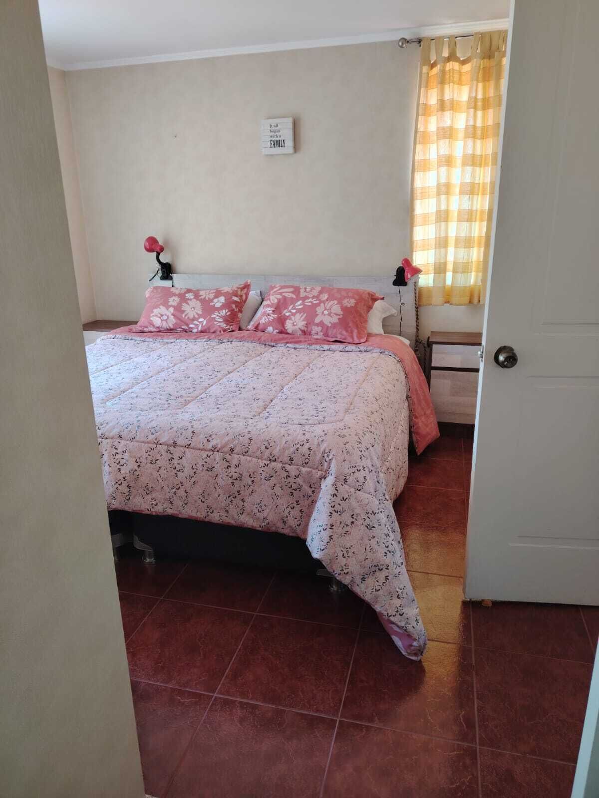 4 habitaciones, acceso a internet y ropa de cama 