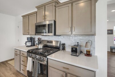  Brand New, End Unit Townhome with finished basement, close to Beaver Stadium!