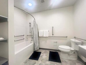 Douche, sèche-cheveux